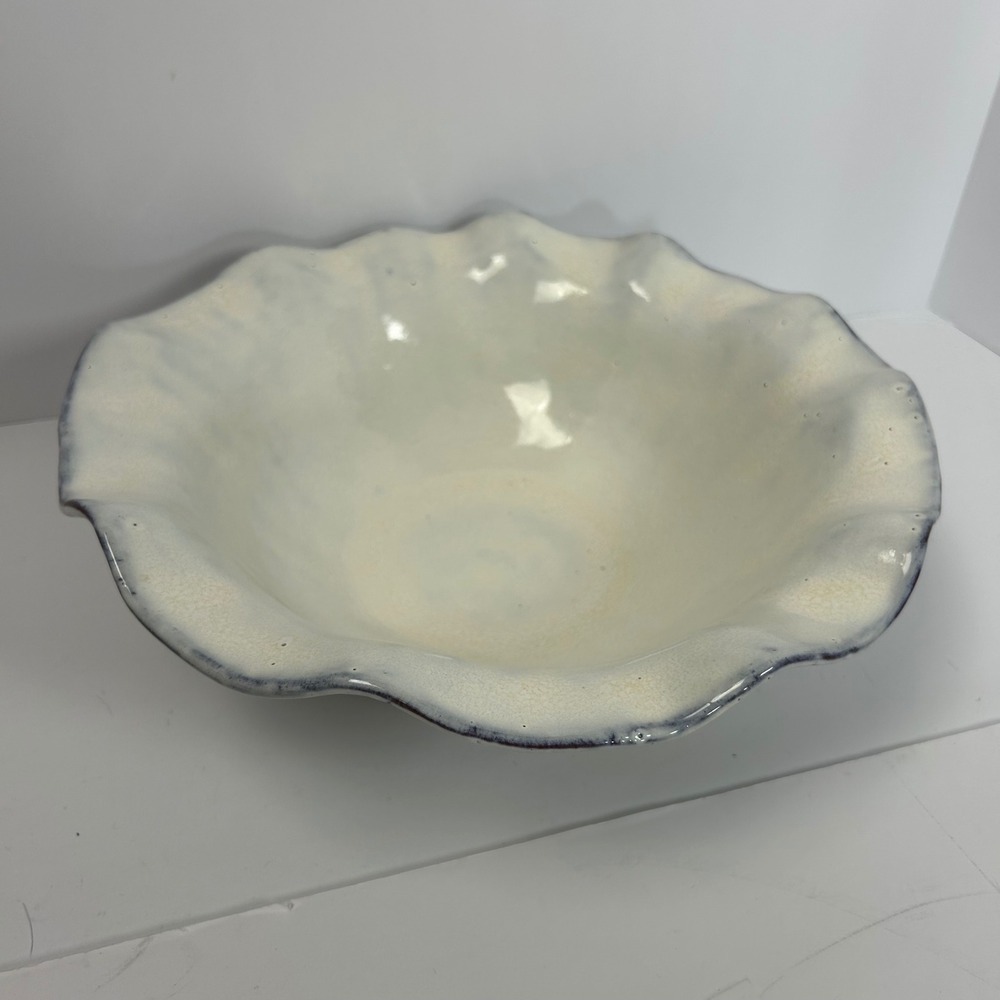 Sublime Handcrafted Portuguese Ceramic Serving Bowl Ruffled Edge Cream Blue‎